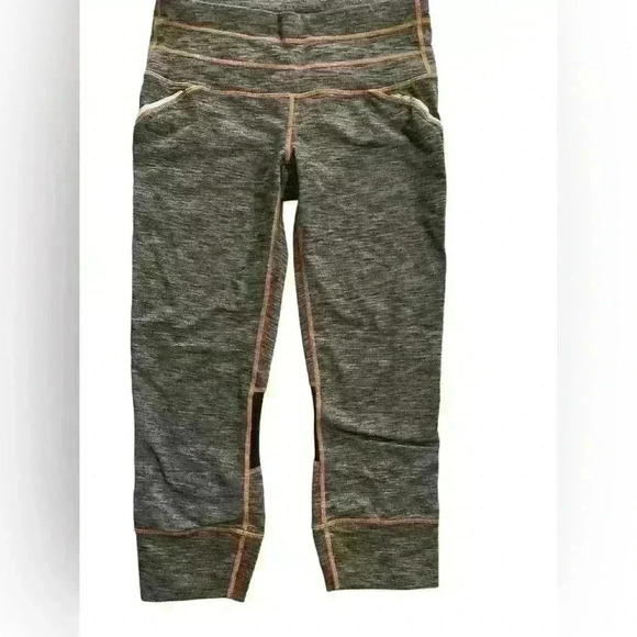 Athleta Medium Gray Capris Leggings - Picture 2 of 8